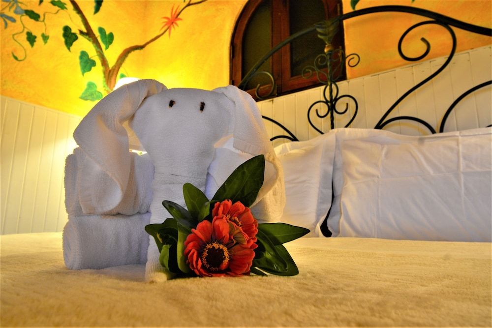 La Mansion Inn Arenal Deluxe Villa, 2 Bedrooms, Terrace, Garden View 4