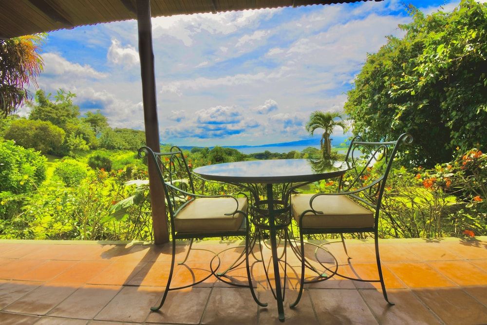 La Mansion Inn Arenal Deluxe Villa, 2 Bedrooms, Terrace, Garden View 7