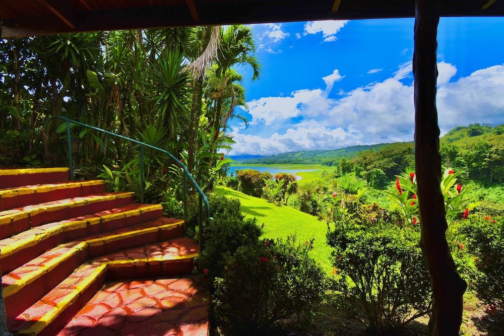 La Mansion Inn Arenal Villa, 2 Bedrooms, Refrigerator, Lake View (Queen Cottage) 10