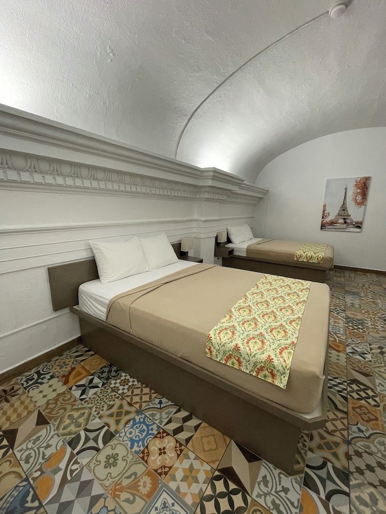 Hotel Colonial Double Room 3