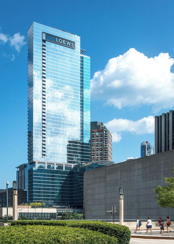 undefined Loews Chicago Hotel 3