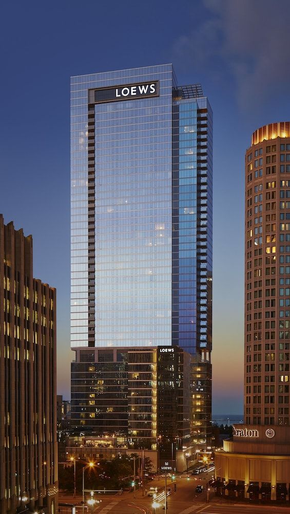 undefined Loews Chicago Hotel 7