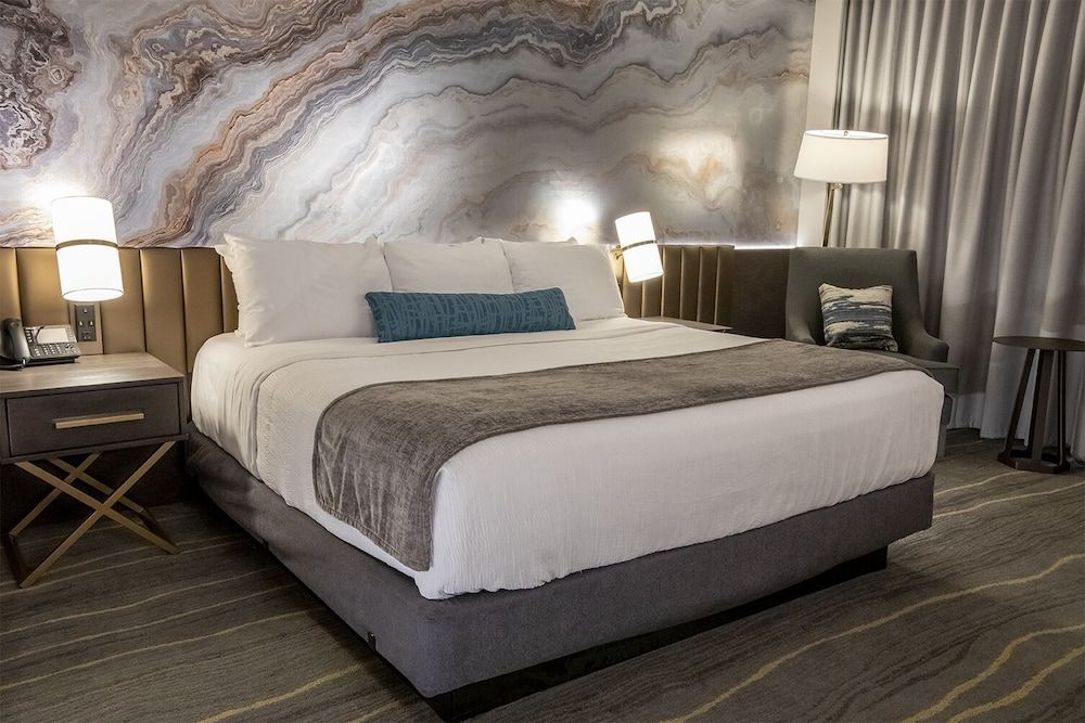 Deluxe Room, 1 King Bed