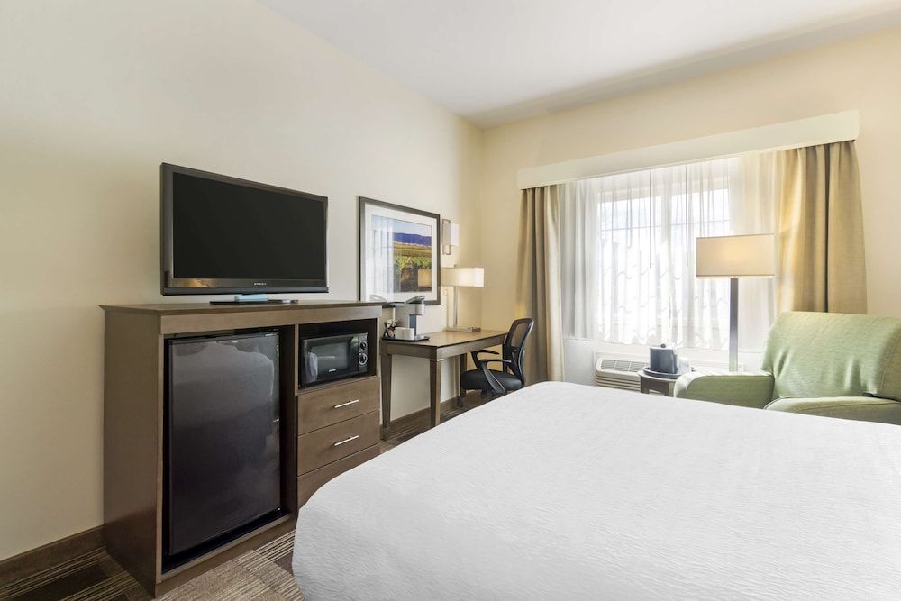 Standard Room, 2 Queen Beds, Non Smoking, Refrigerator & Microwave