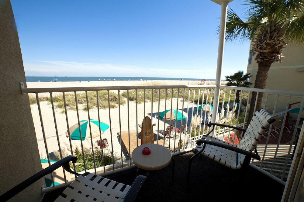 DeSoto Beach Hotel Grand Room, 2 Queen Beds, Beach View 4