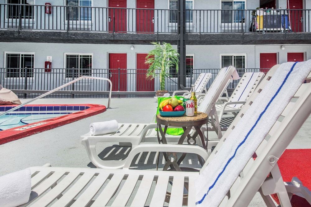 undefined Seasons Florida Resort 7