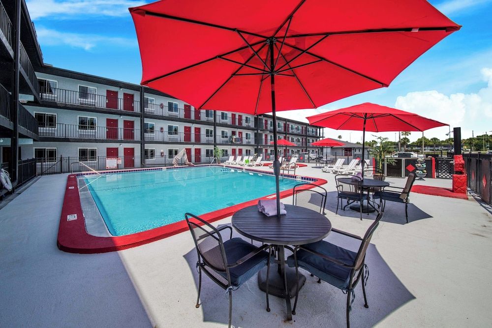 undefined Seasons Florida Resort 4