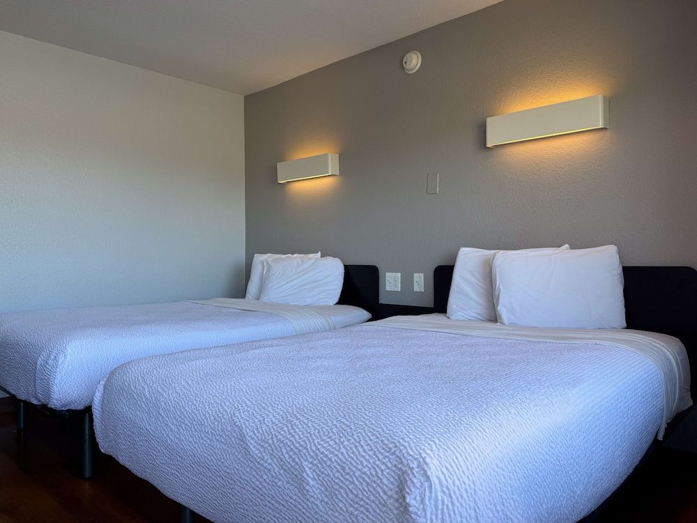 Standard Room, 2 Double Beds, Non Smoking, Refrigerator