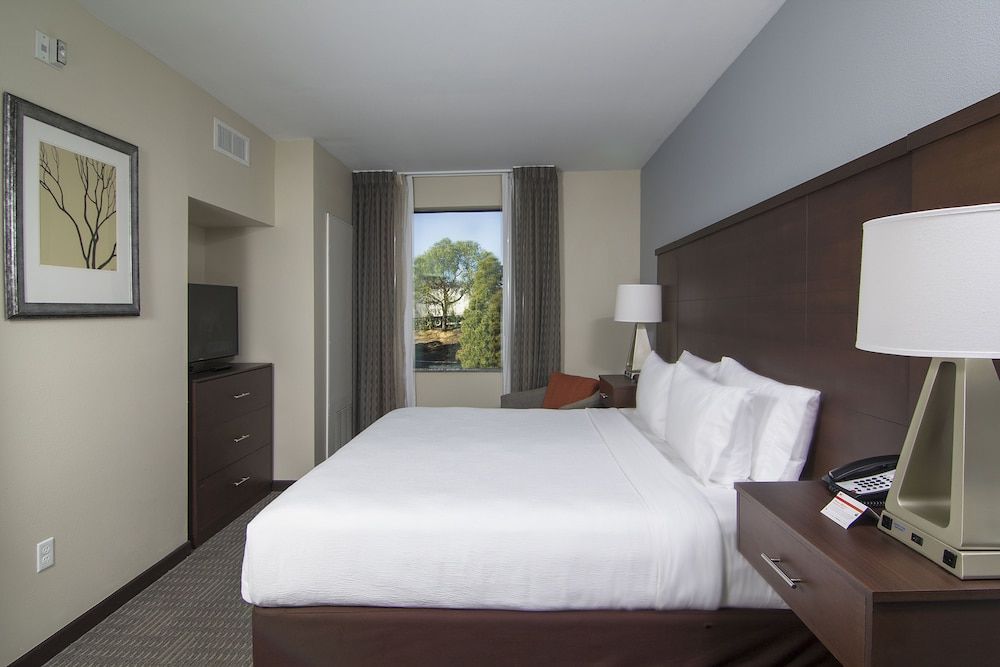 Suite, 1 Bedroom, Accessible, Kitchen (Mobility, Roll-In Shower)