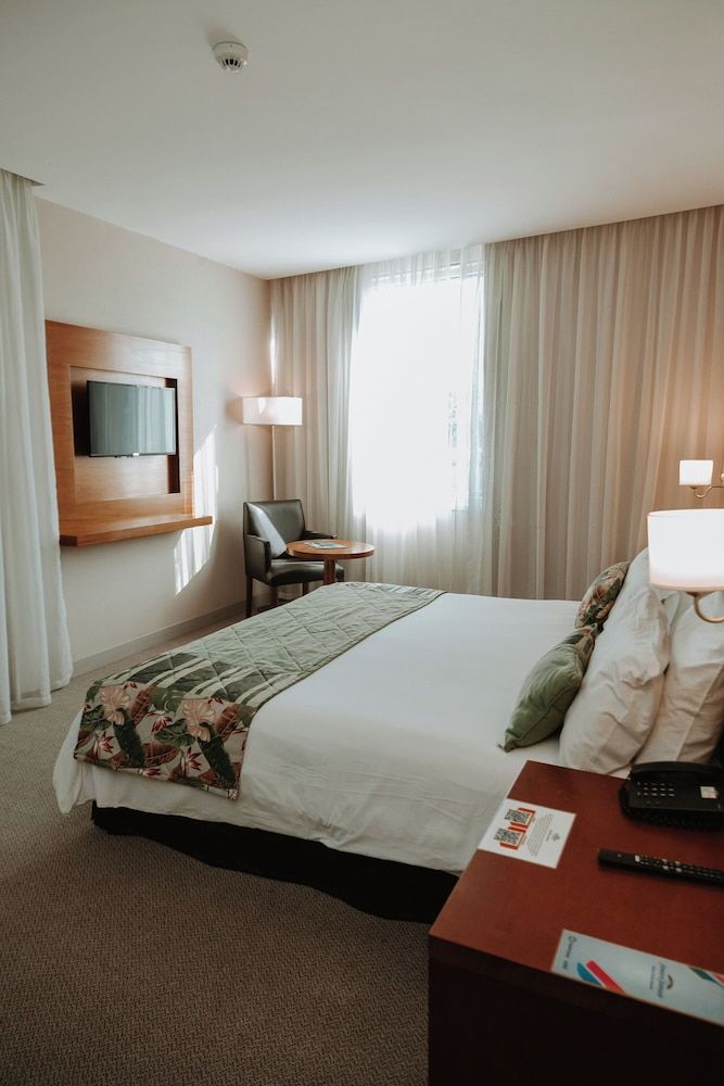 Suite, 1 King Bed, Non Smoking