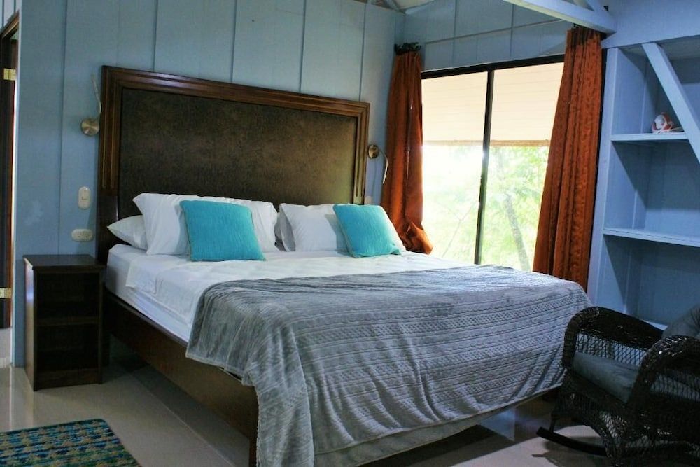 Arenal Waterfall Lodge Villas Family Chalet, 2 Bedrooms, Kitchen, Mountain View