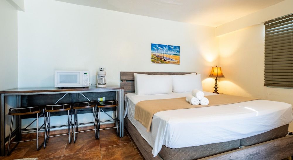 Basic Triple Room