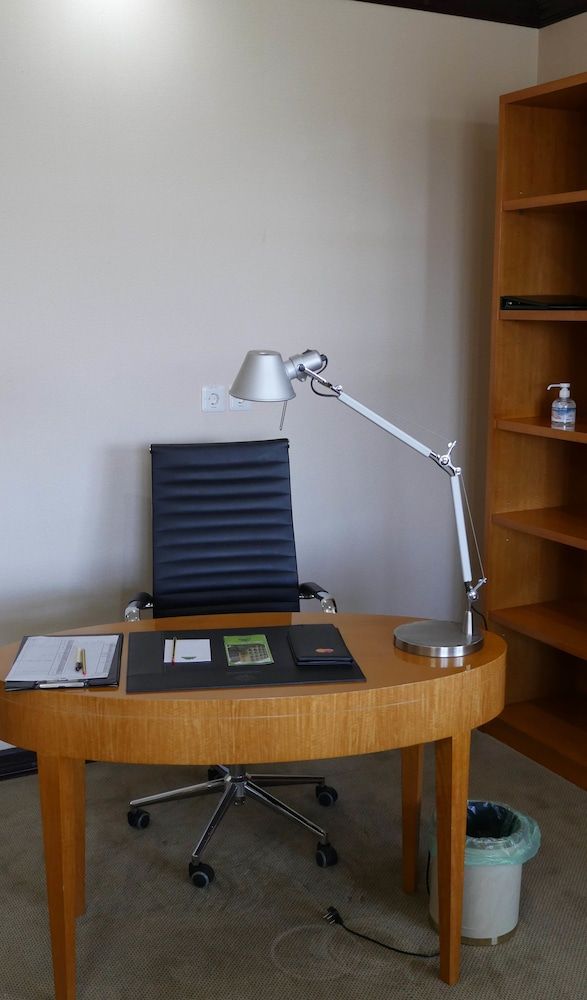 In-Room Business Center