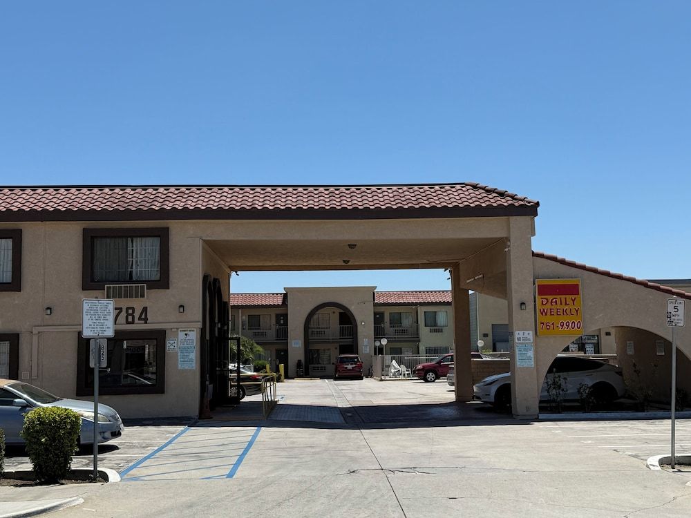 undefined Anaheim National Inn 5