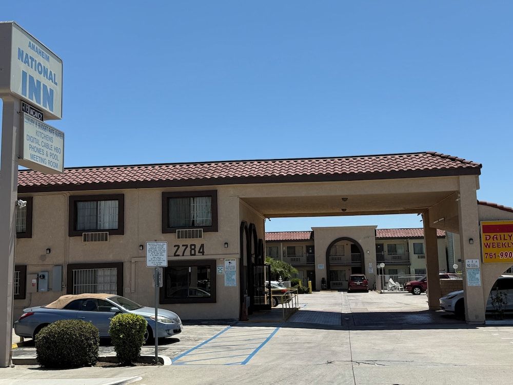 undefined Anaheim National Inn