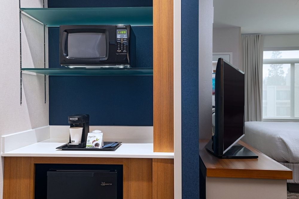 SpringHill Suites Anaheim Maingate Studio, 1 King Bed (Hearing Accessible) 6