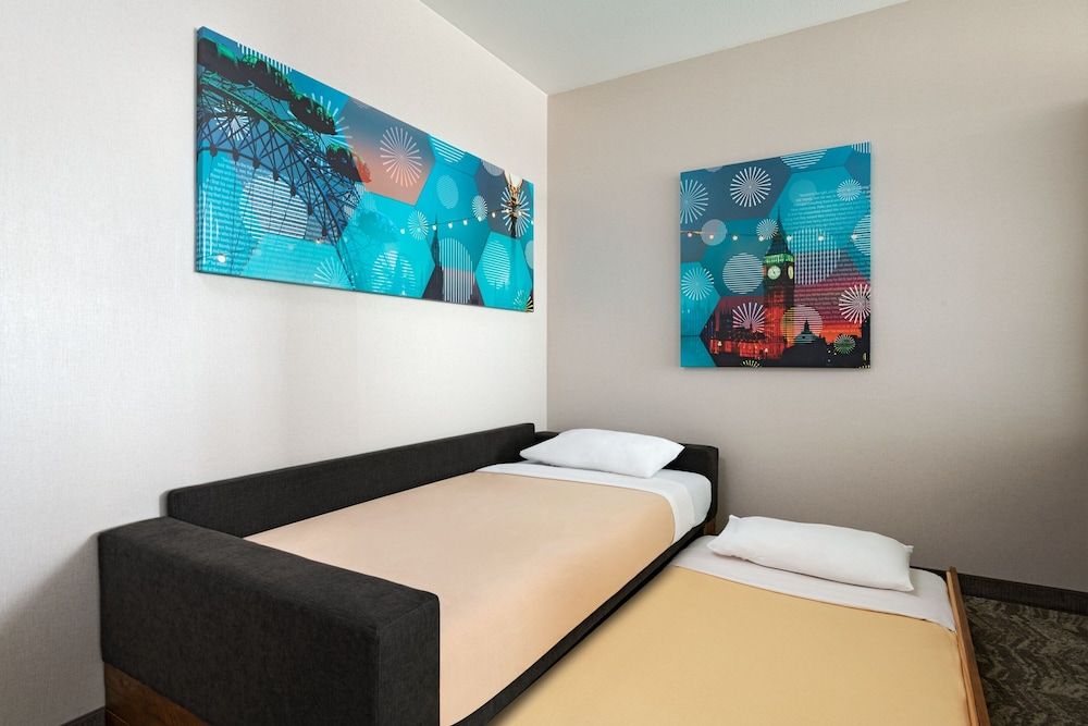 SpringHill Suites Anaheim Maingate Studio, 1 King Bed (Hearing Accessible) 2