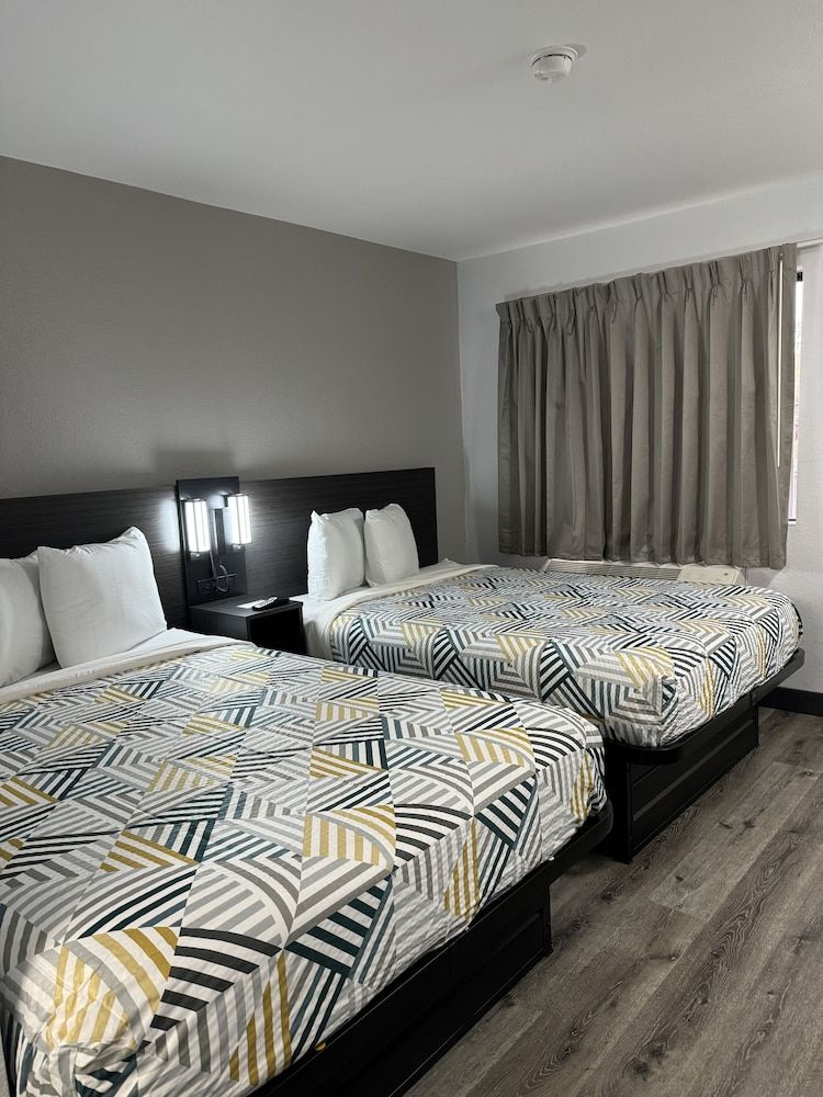 Standard Room, 2 Double Beds, Non Smoking