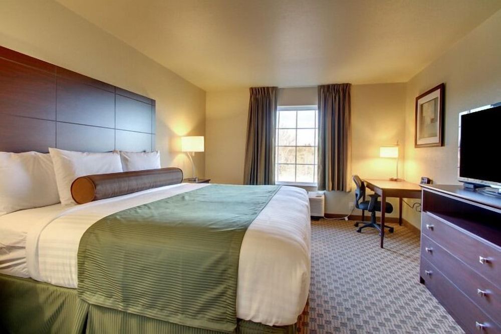 Cobblestone Inn & Suites - Carrington Standard Room, 1 King Bed, Non Smoking 3