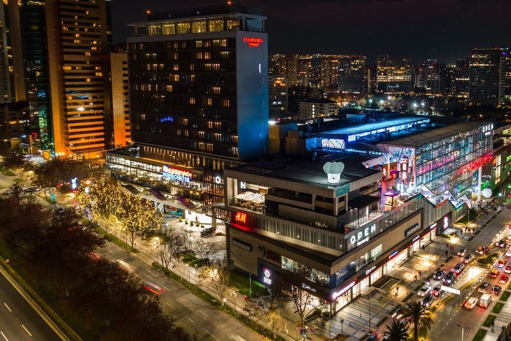undefined Courtyard Santiago Las Condes 4