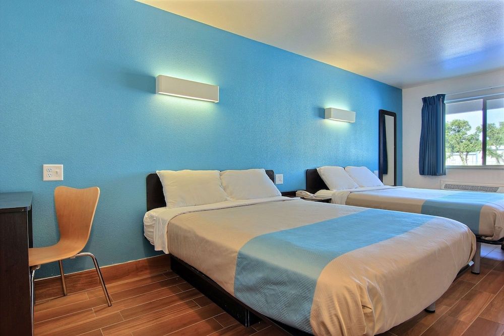 Standard Room, 2 Queen Beds, Accessible, Non Smoking