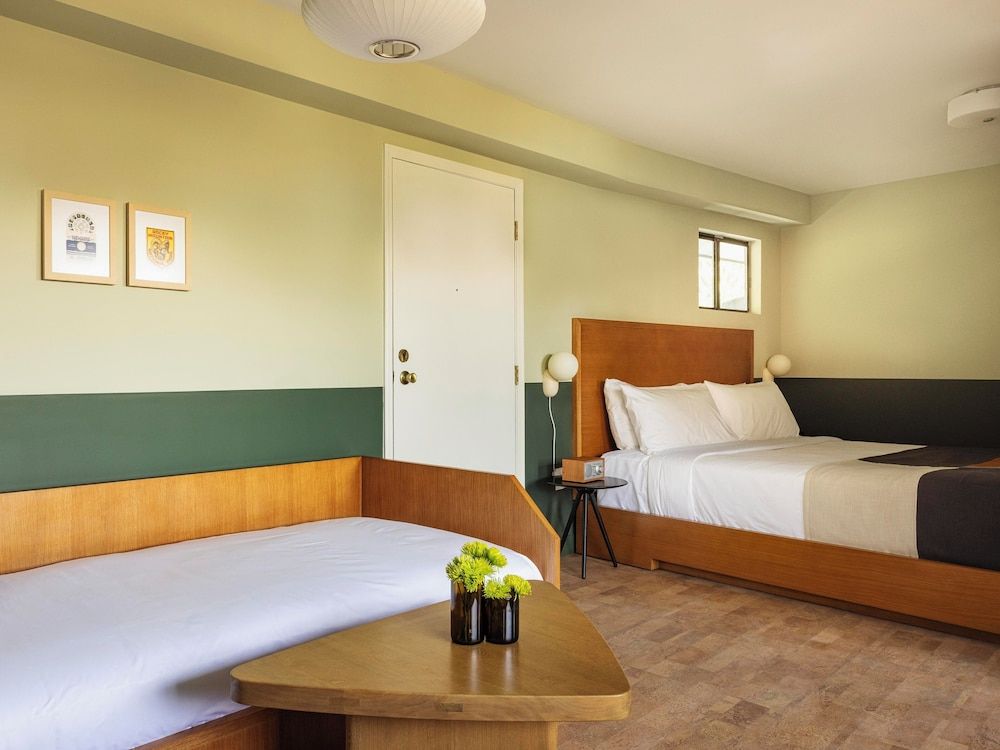 Trailborn Rocky Mountains Outpost