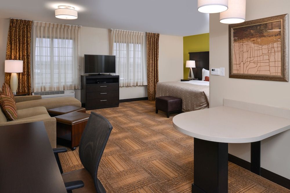 Studio Suite, 1 King Bed, Accessible, Kitchen (Accessible Tub)