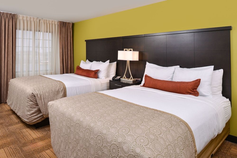 Suite, 2 Bedrooms, Kitchen