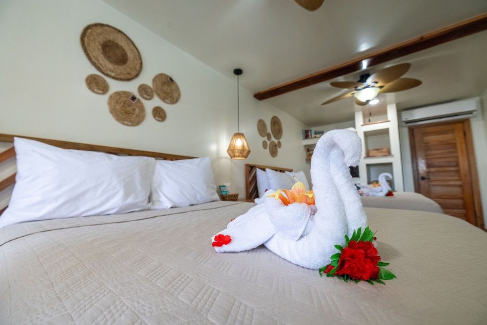 Ocean Tide Beach Resort Reefview Suites (3rd Floor) 3