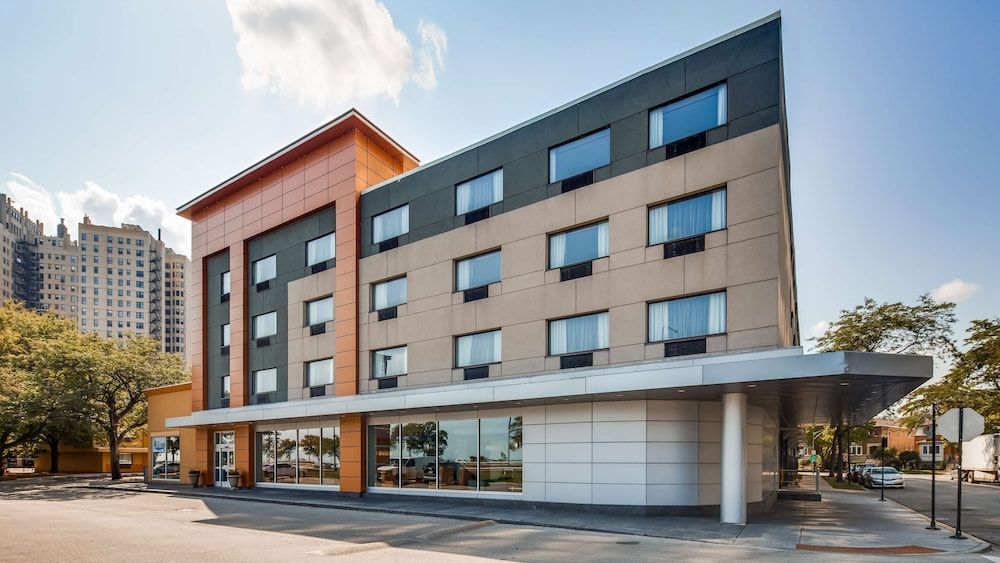 undefined Best Western Plus Hyde Park Chicago Hotel 2