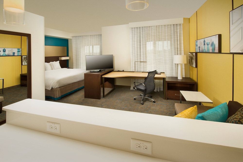 Studio, 1 King Bed with Sofa bed