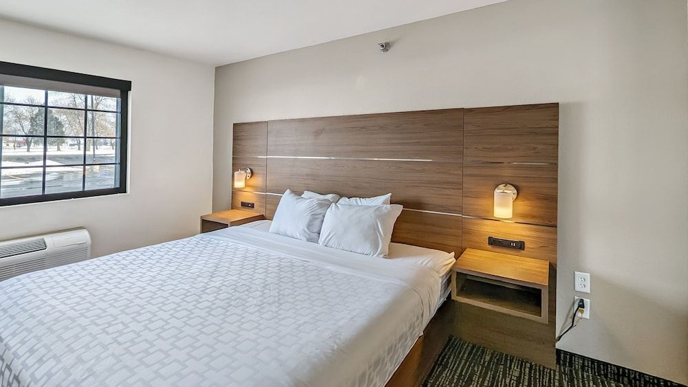 Deluxe Studio Suite