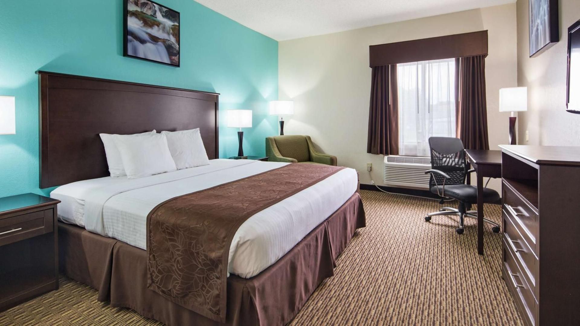 King Room - Mobility Accessible