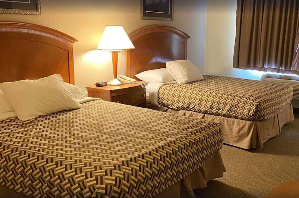Room, 2 Queen Beds, Non Smoking