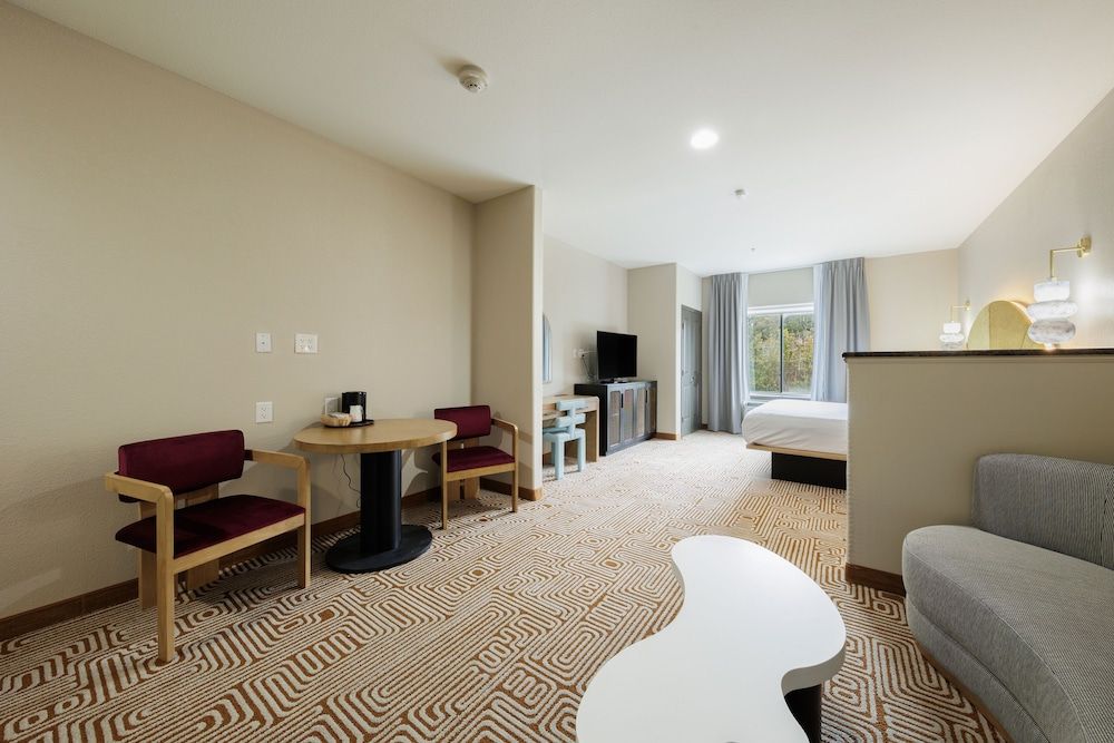 Blanco River Hotel Premium King Suite 7