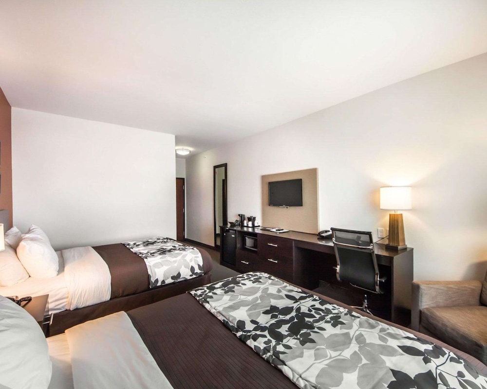 Standard Room, 2 Queen Beds, Non Smoking
