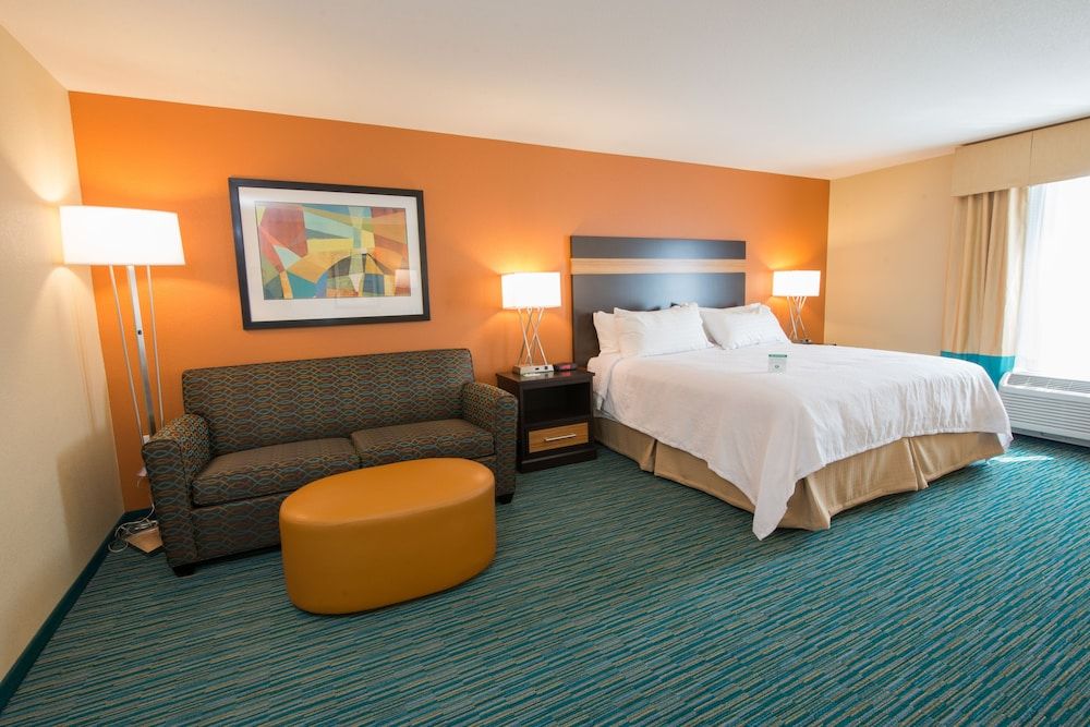 Standard Room, 1 King Bed, Accessible (Mobility, Roll-In Shower)