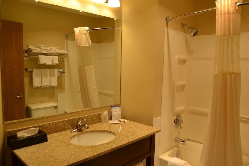 Suite, 2 Queen Beds, Non Smoking