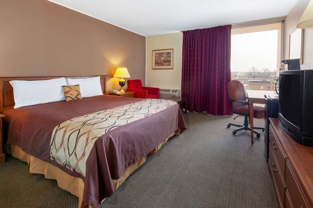Room, 1 King Bed, Accessible, Non Smoking