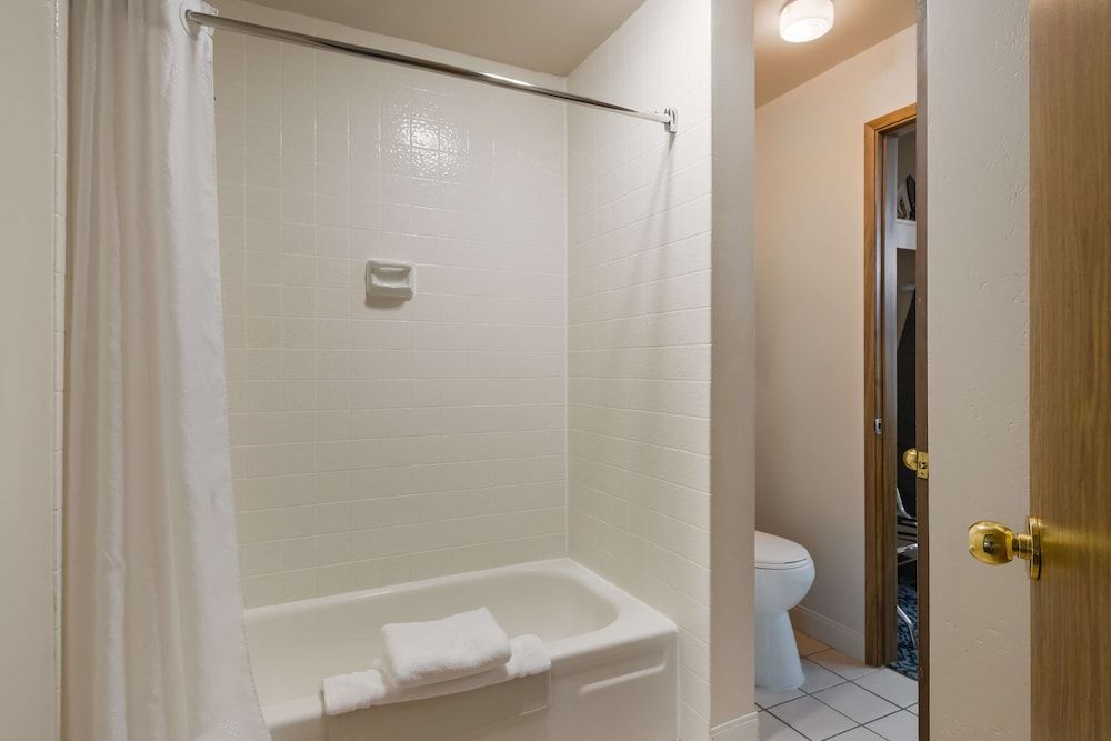 Suite, 2 Queen Beds, Non Smoking, Balcony