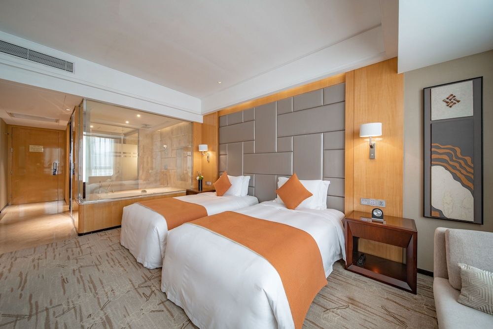 Swissôtel Guangzhou Classic Room, 2 Twin Beds 2