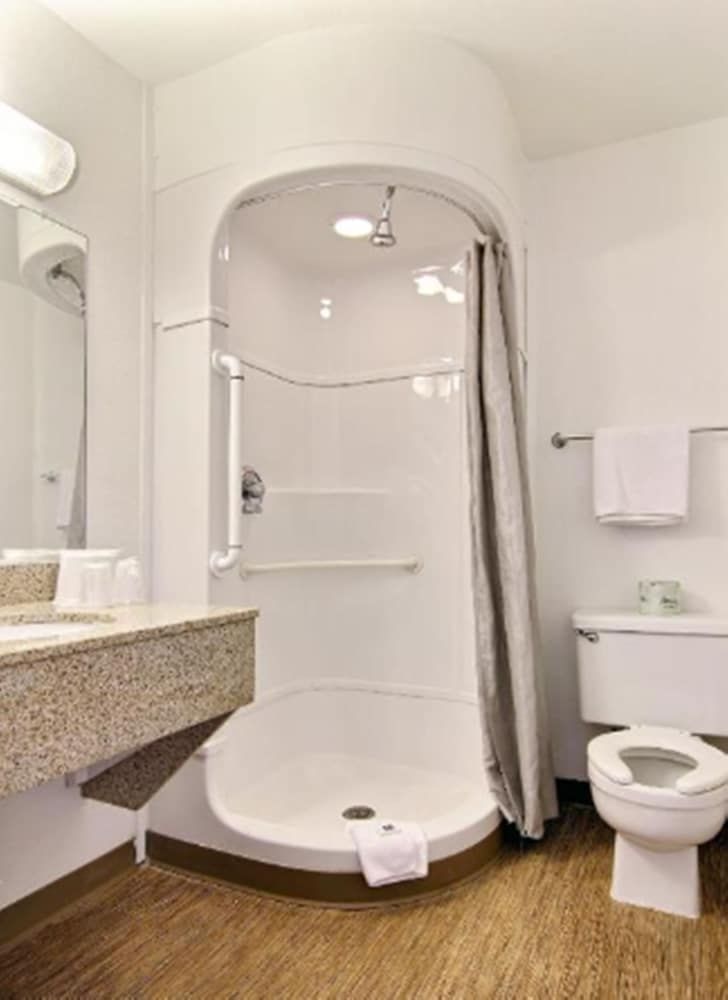 Motel 6 Fort Stockton, TX Standard Room, 2 Double Beds, Non Smoking 6