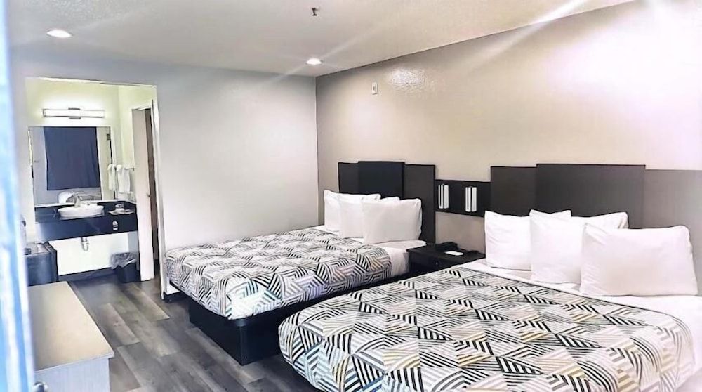Deluxe Room, 2 Double Beds, Accessible, Non Smoking