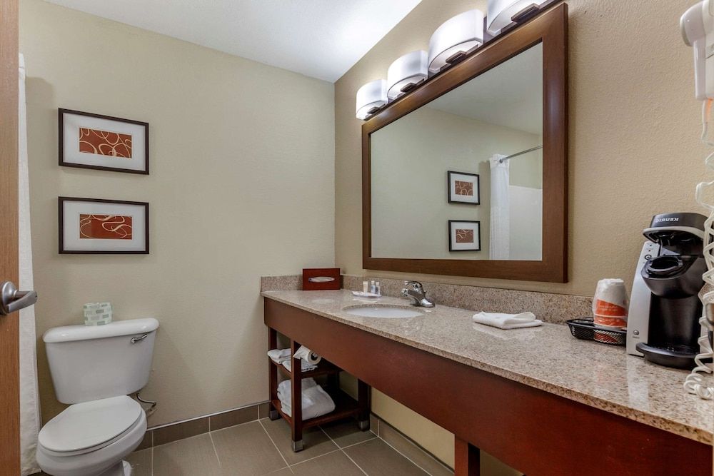 Suite, 1 King Bed