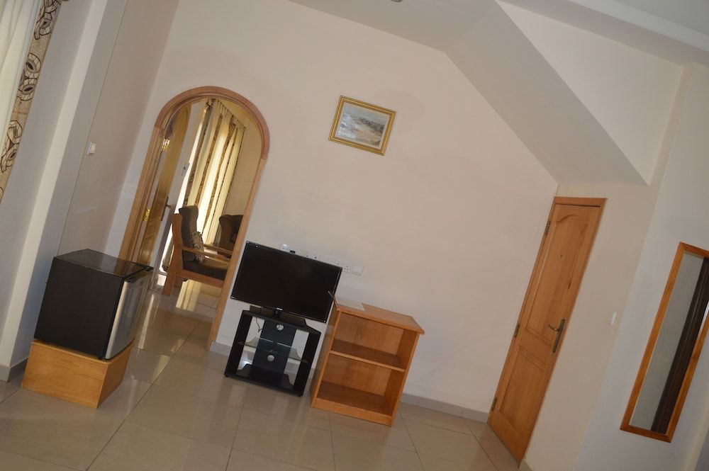 Elmina Bay Resort Family Suite 5