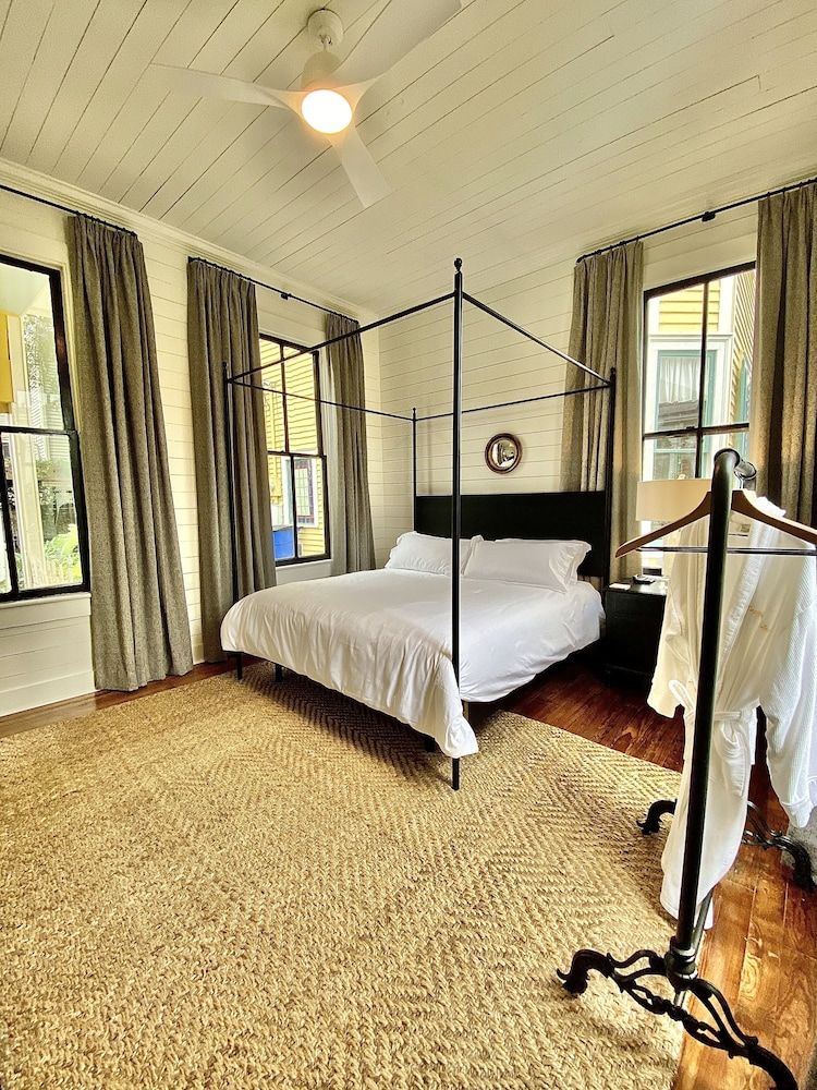 Coppersmith Inn B&B Luxury Suite, 1 King Bed, Garden View (Clara's Cottage) 2