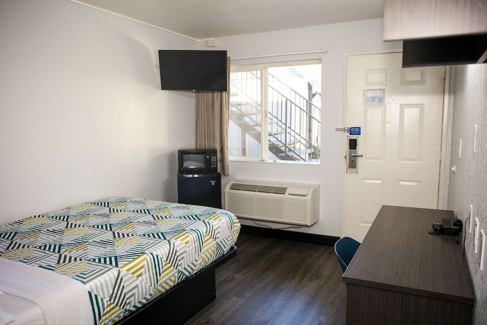 Deluxe Room, 1 Double Bed, Accessible, Non Smoking
