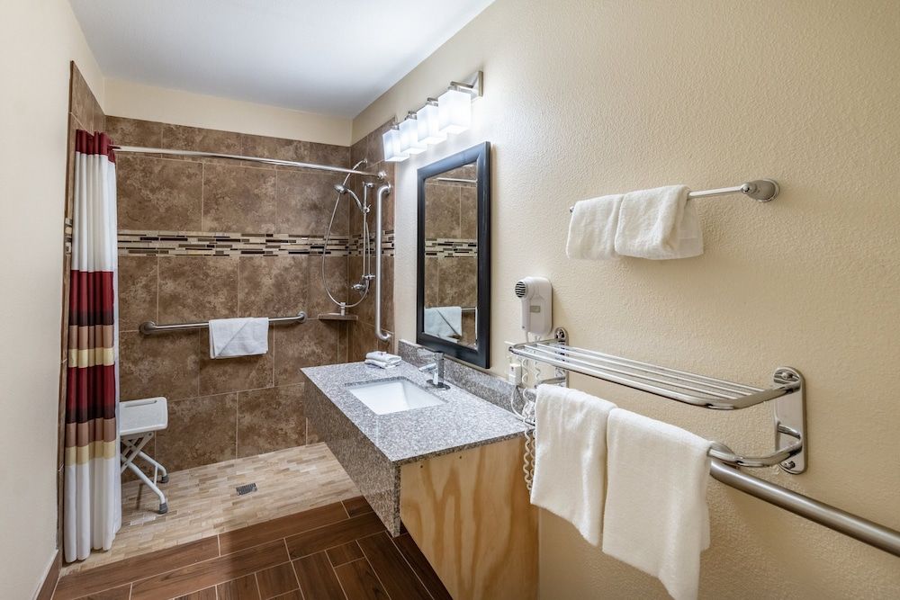 Superior Room, 2 Double Beds, Accessible, Non Smoking (Roll-In Shower)