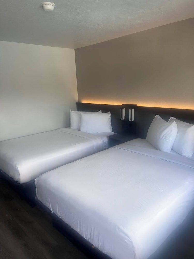 Standard Room, 2 Double Beds, Non Smoking