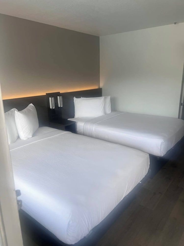 Standard Room, 2 Double Beds, Non Smoking
